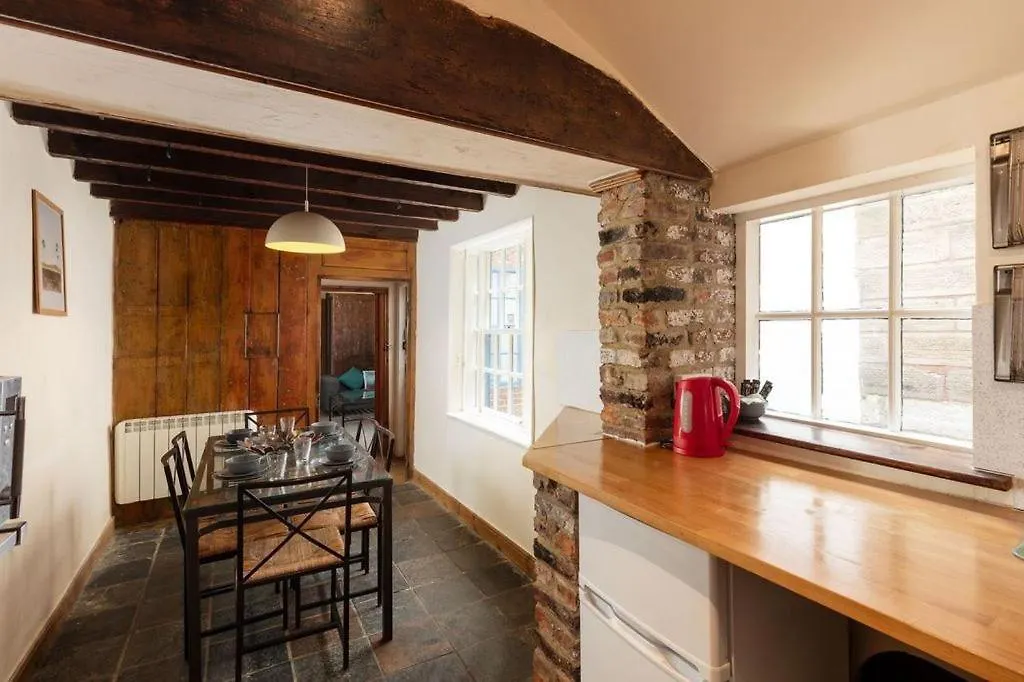 Holiday home Starfish Cottage Whitby